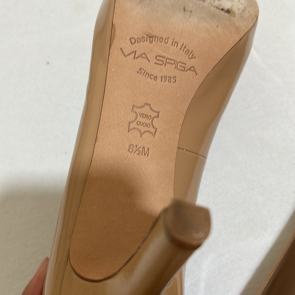VIA SPIGA WOMEN 3.5”HEEL NUDE PATENT LEATHER SIZE 8.5 - Picture 8 of 12